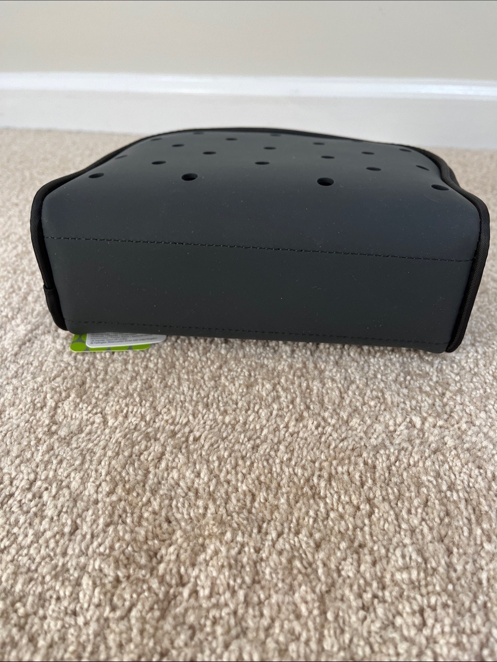 CROCS cosmetic bag - Picture 9 of 13